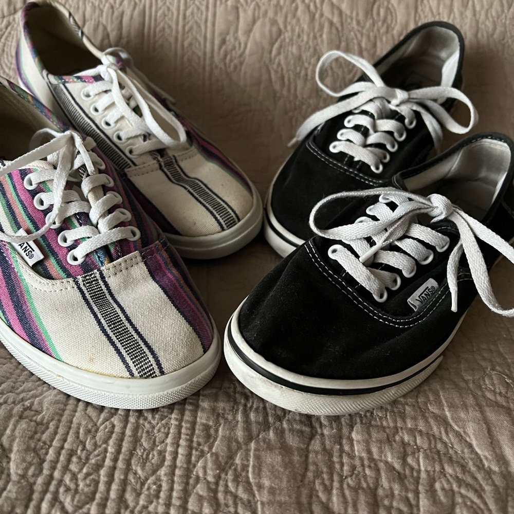 Vans - Picture 2 of 9